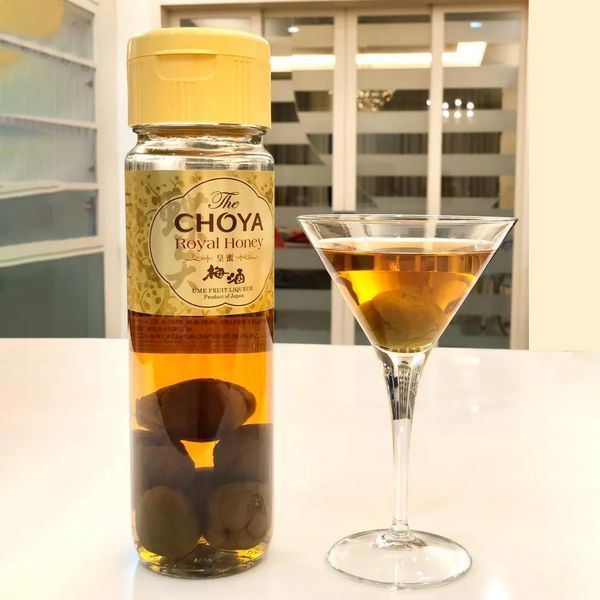 Лікер Choya Umeshu Royal Honey 0.7 л 15% CHO-UMS-RHY фото