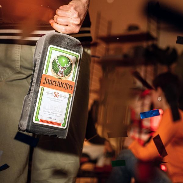 Лікер Jagermeister 1.75 л 35% JAG-HERB-17 фото