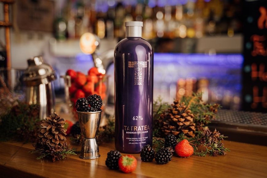 Лікер Tatratea FOREST FRUIT 0.7 л 62% TT-FRST-62- фото